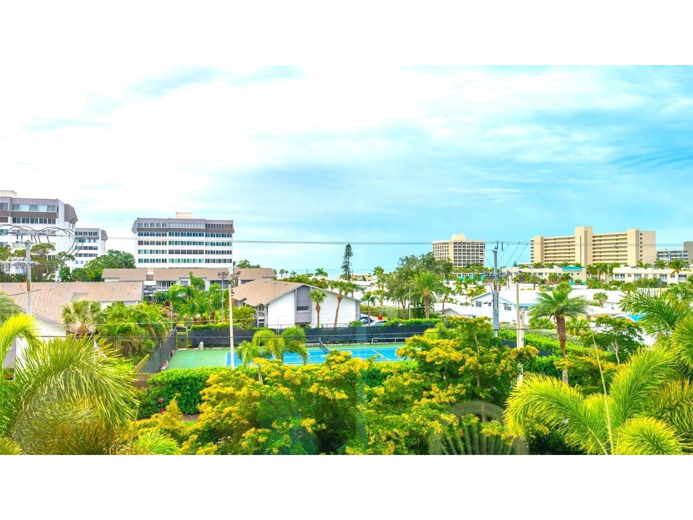 1200 E Peppertree Lane #305 Sarasota FL 34242 A4639567 image11