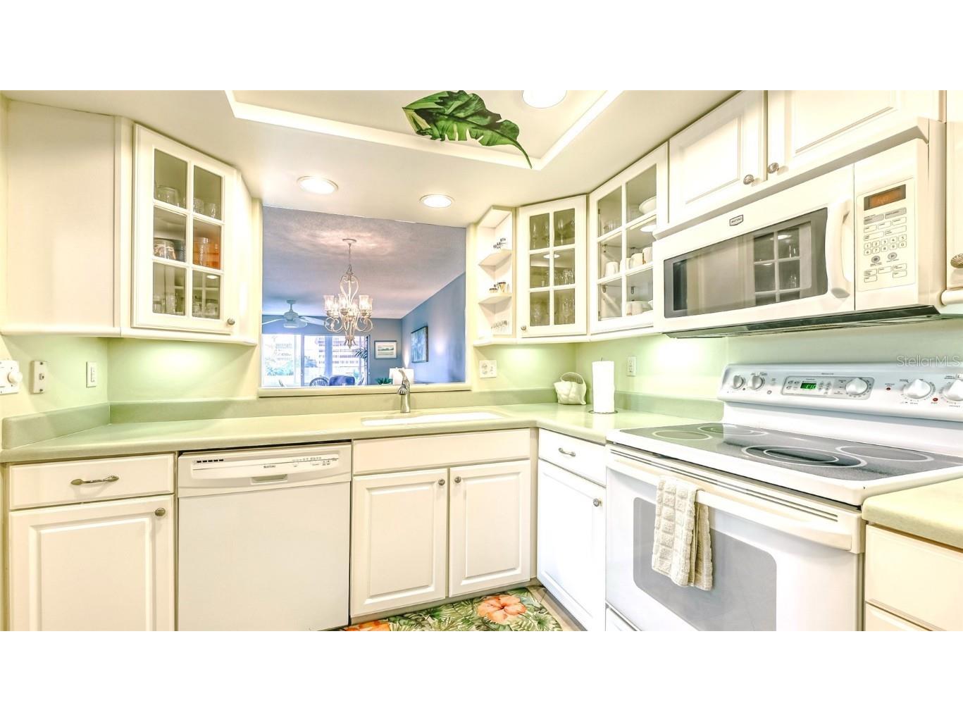 1200 E Peppertree Lane #305 Sarasota FL 34242 A4639567 image16