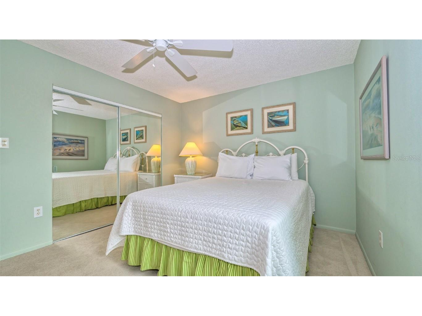 1200 E Peppertree Lane #305 Sarasota FL 34242 A4639567 image27