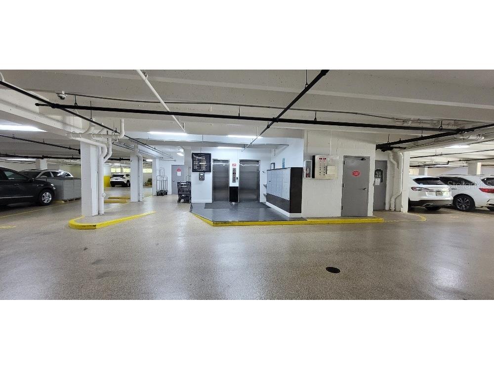 1200 E Peppertree Lane #305 Sarasota FL 34242 A4639567 image31