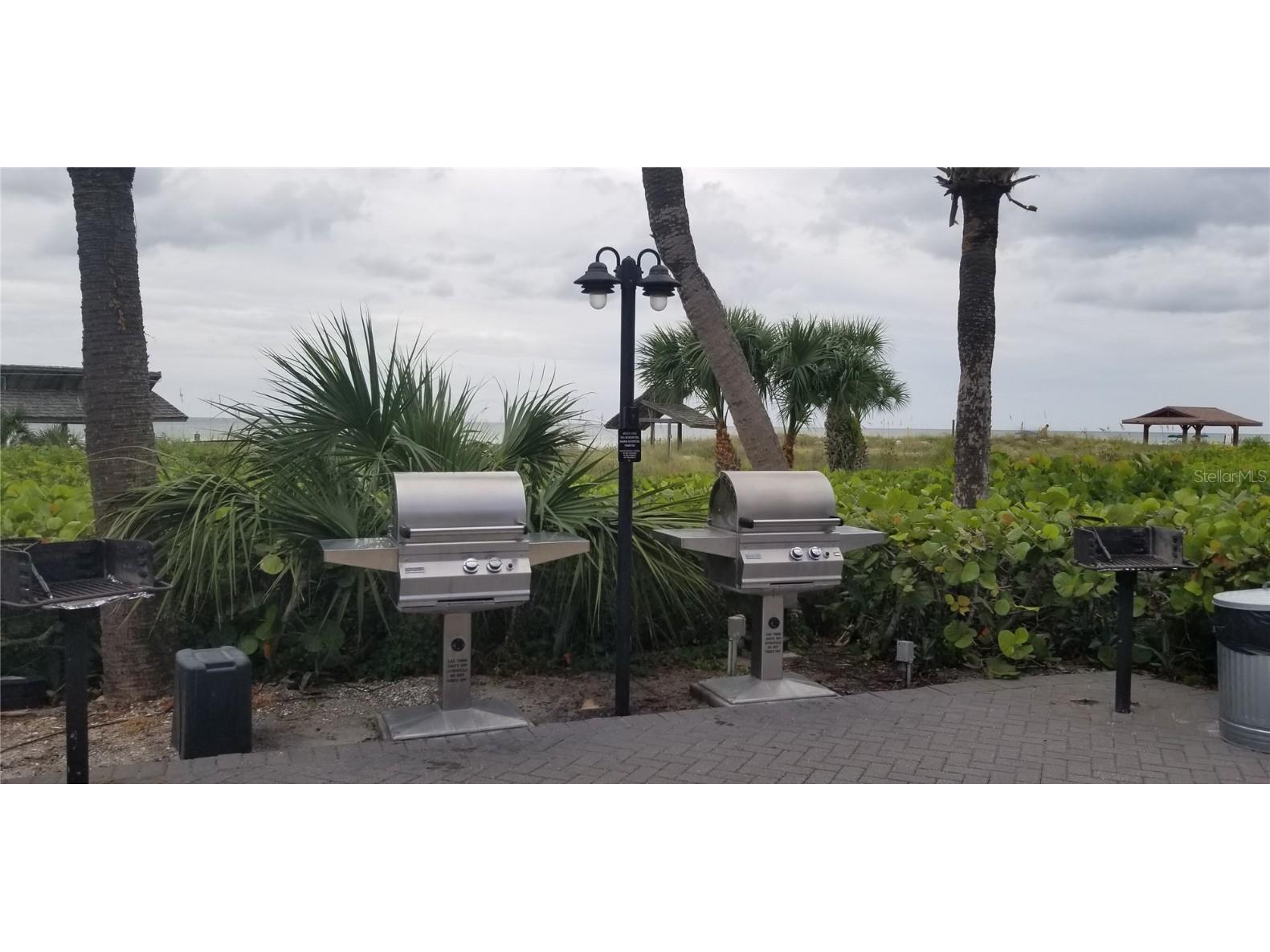 1200 E Peppertree Lane #305 Sarasota FL 34242 A4639567 image32