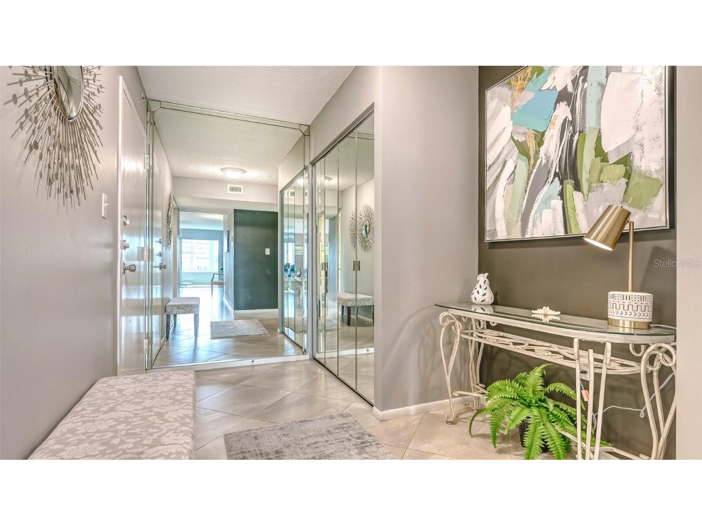 1200 E Peppertree Lane #305 Sarasota FL 34242 A4649129 image2