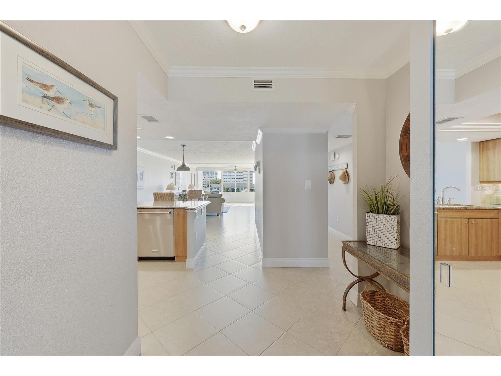 1200 E Peppertree Lane #307 Sarasota FL 34242 A4683608 image11