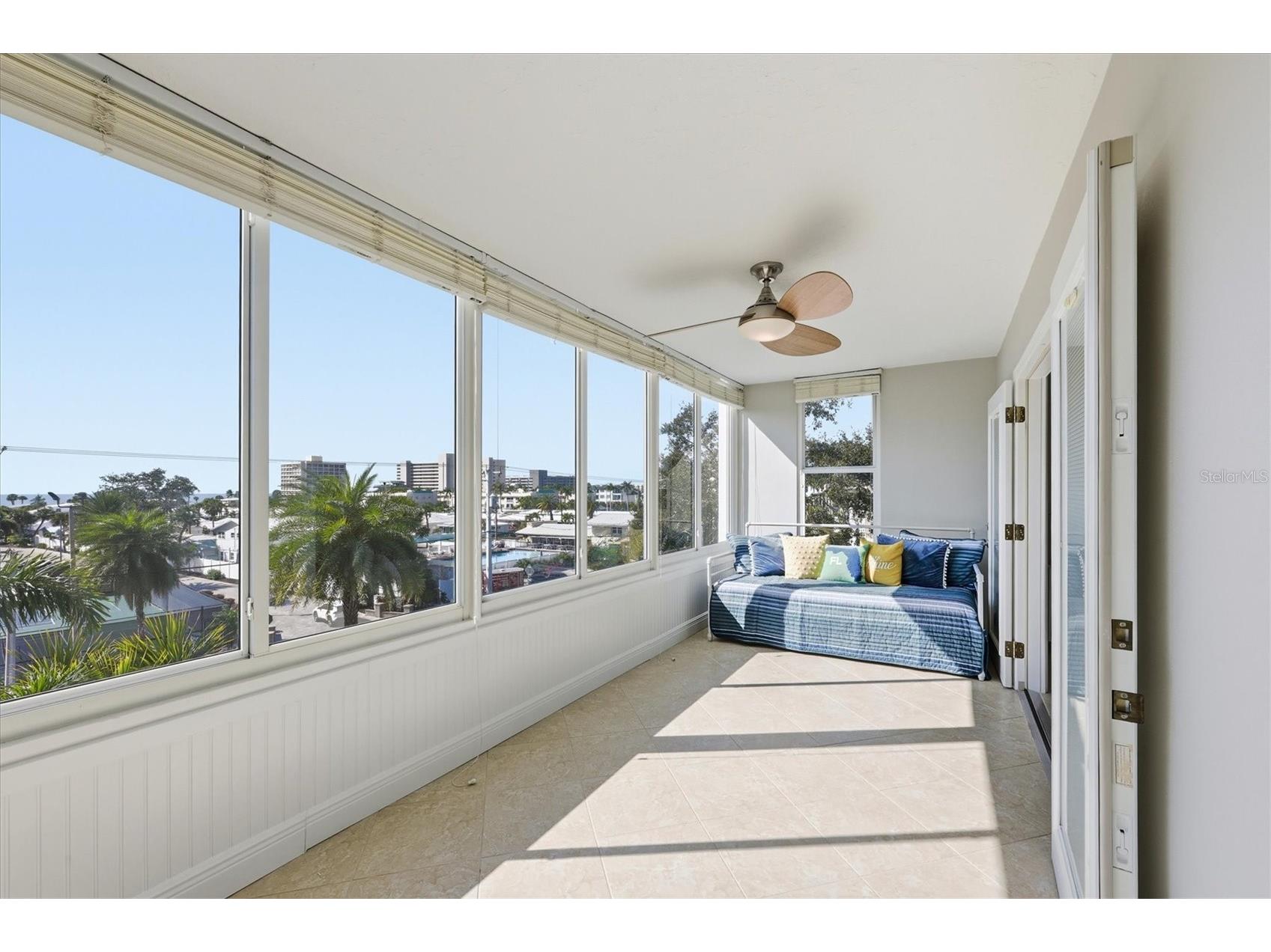 1200 E Peppertree Lane #307 Sarasota FL 34242 A4683608 image20