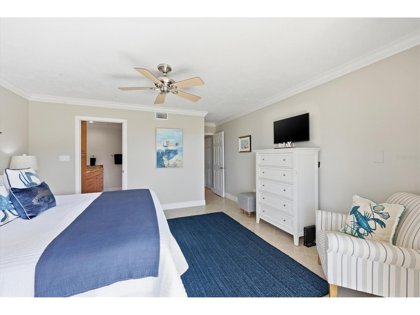 1200 E Peppertree Lane #307 Sarasota FL 34242 A4683608 image24