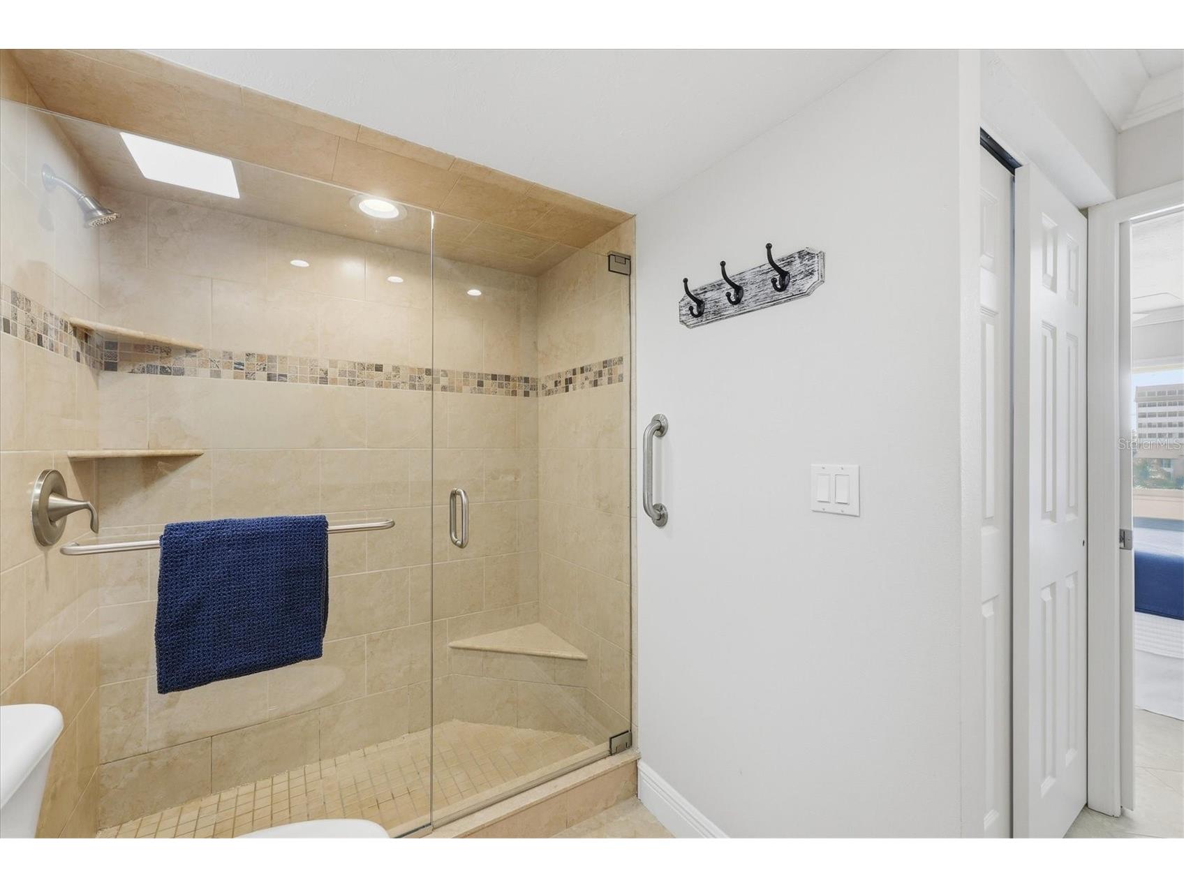 1200 E Peppertree Lane #307 Sarasota FL 34242 A4683608 image26