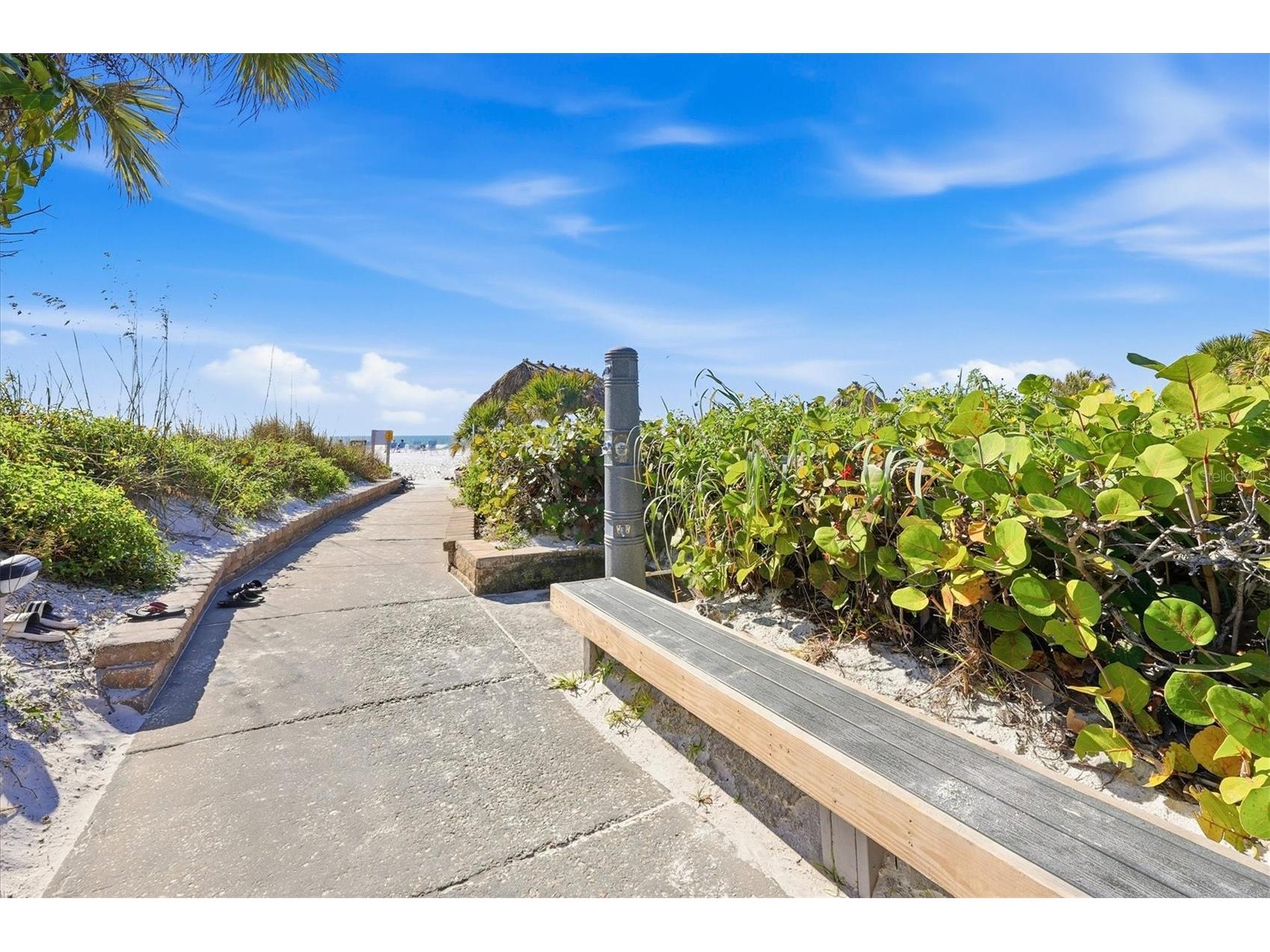 1200 E Peppertree Lane #307 Sarasota FL 34242 A4683608 image50