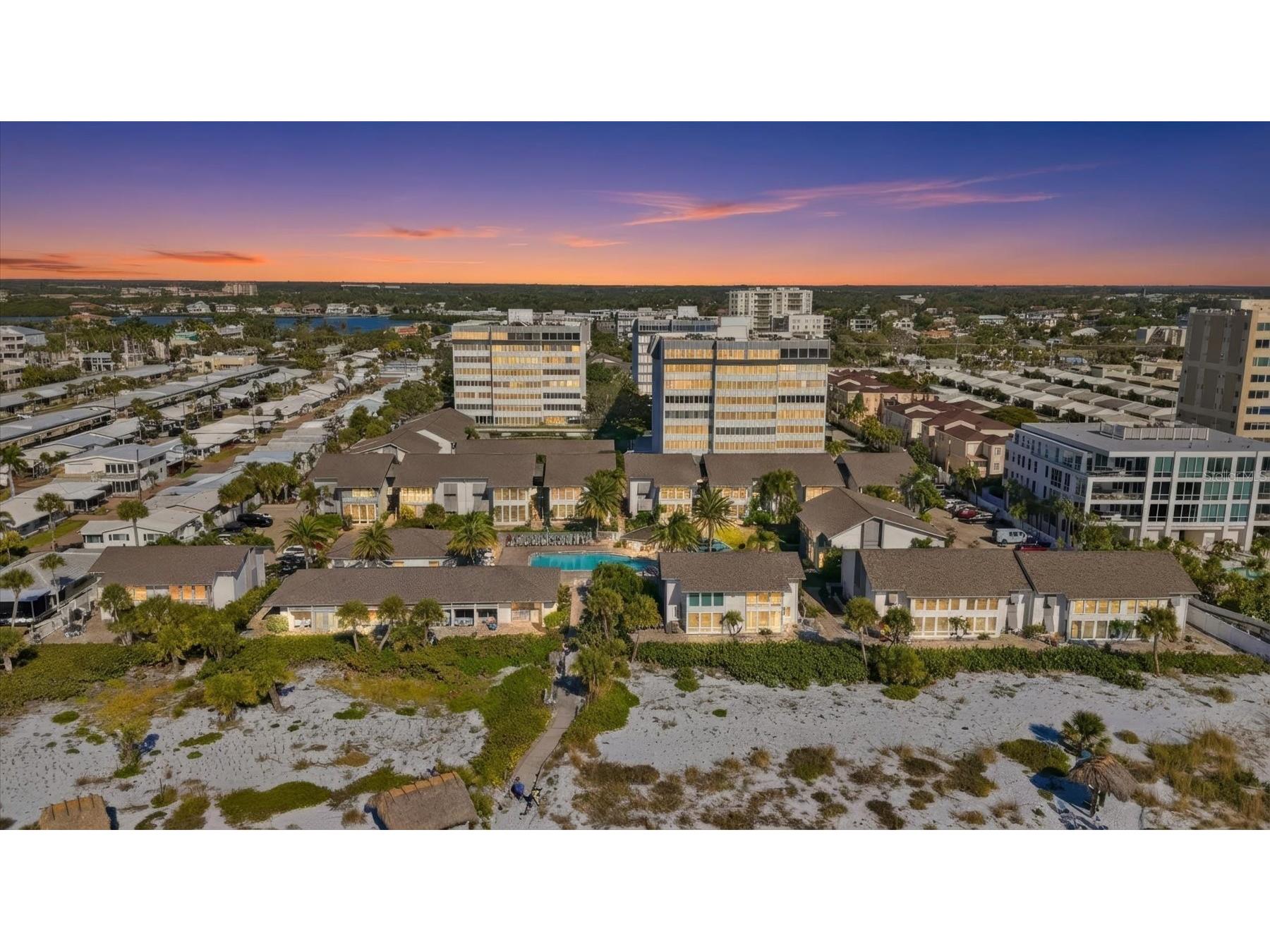 1200 E Peppertree Lane #307 Sarasota FL 34242 A4683608 image6