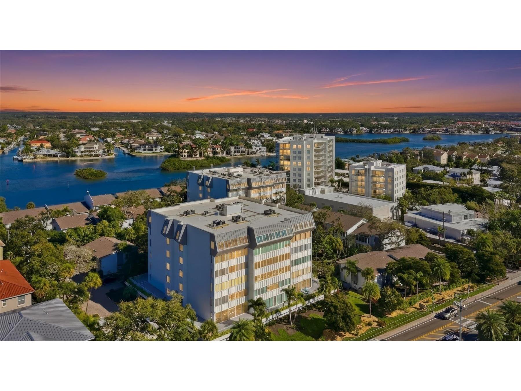 1200 E Peppertree Lane #307 Sarasota FL 34242 A4683608 image7