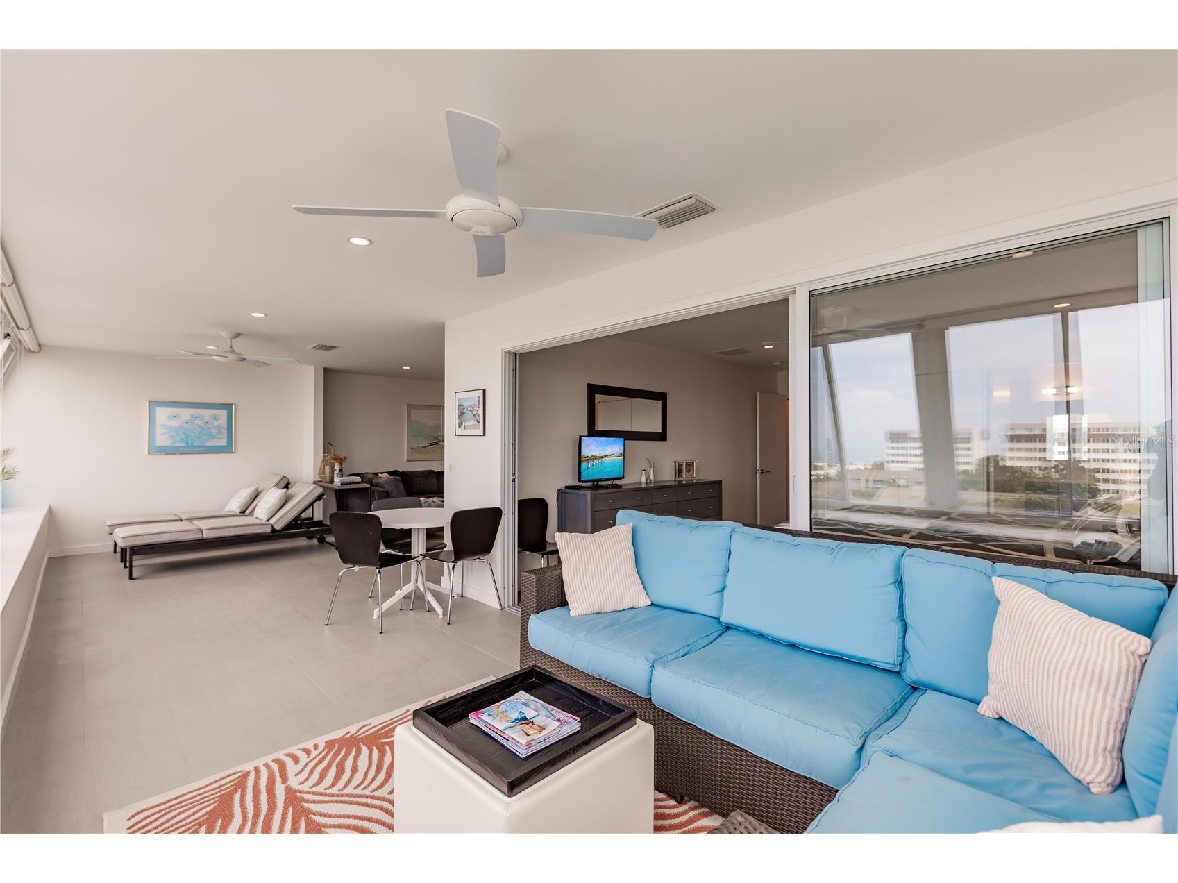 1200 E Peppertree Lane #402 Sarasota FL 34242 TB8470480 image30