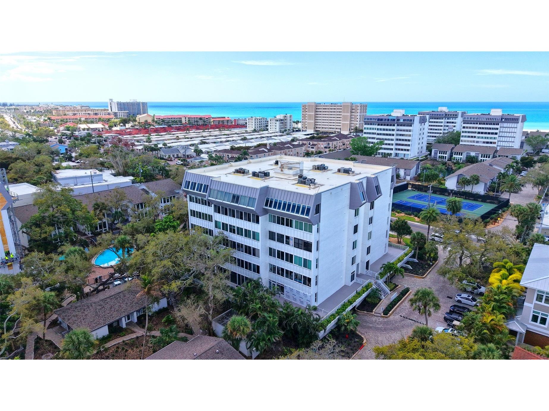 1200 East Peppertree Lane #302 Sarasota FL 34242 A4685295 image1