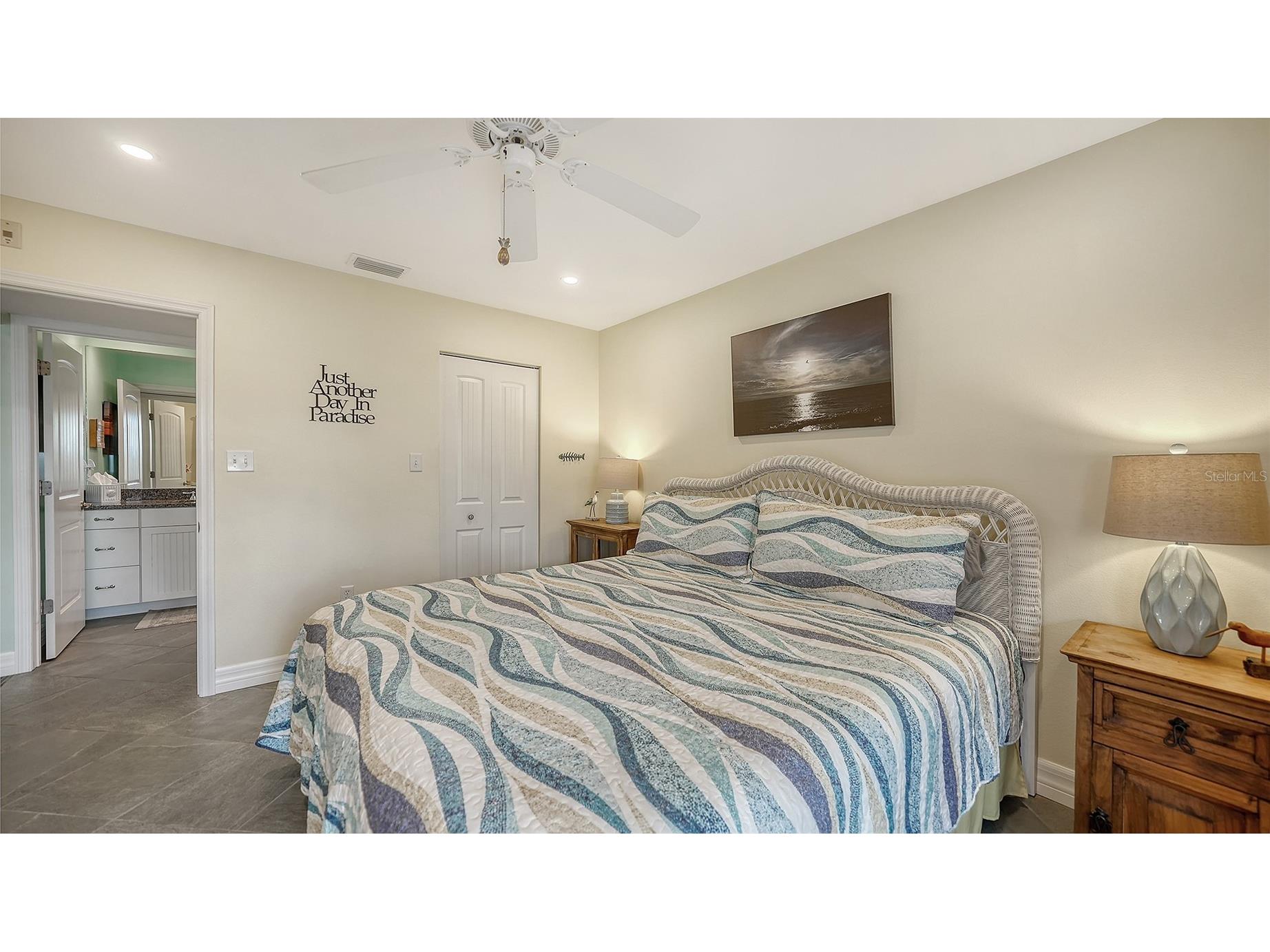 1200 East Peppertree Lane #302 Sarasota FL 34242 A4685295 image18
