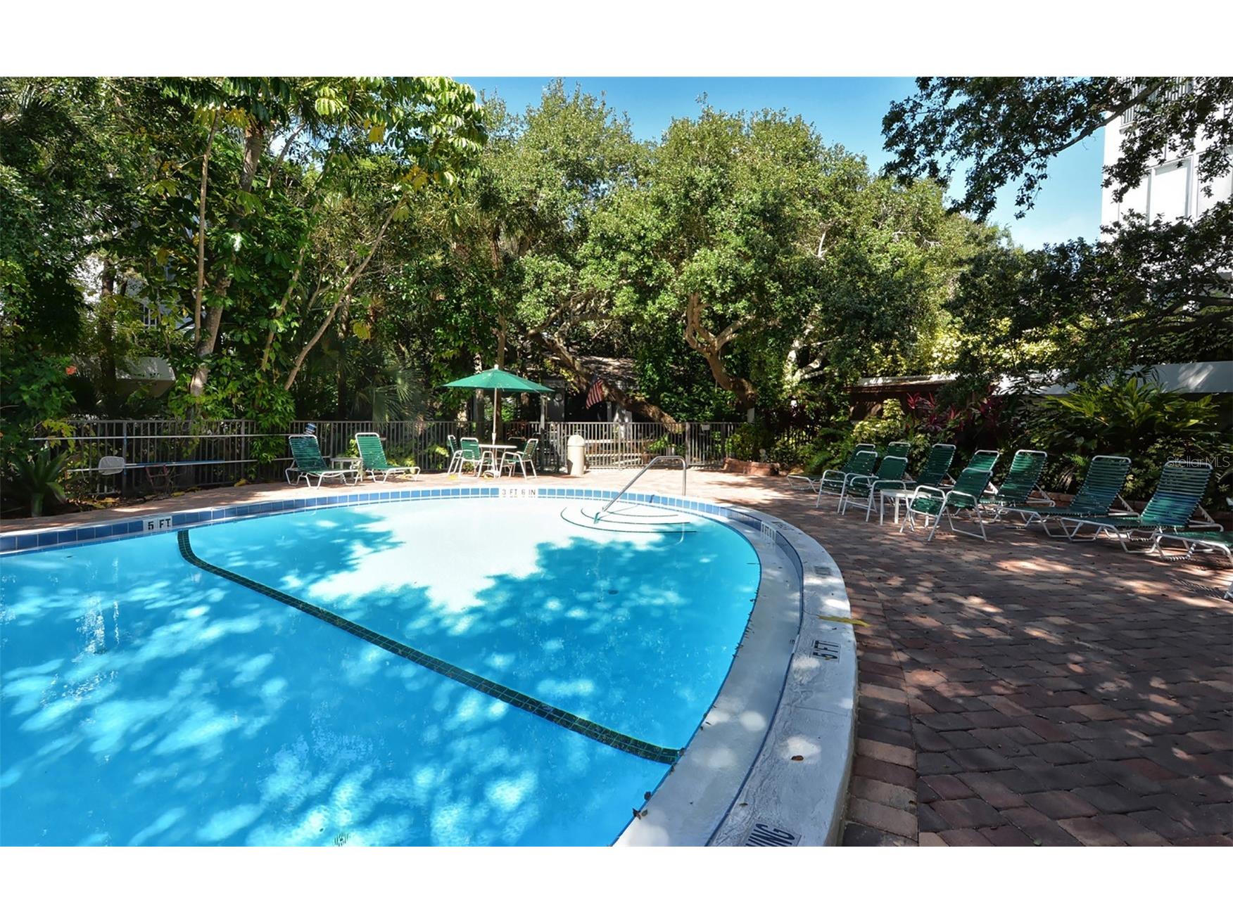 1200 East Peppertree Lane #302 Sarasota FL 34242 A4685295 image32