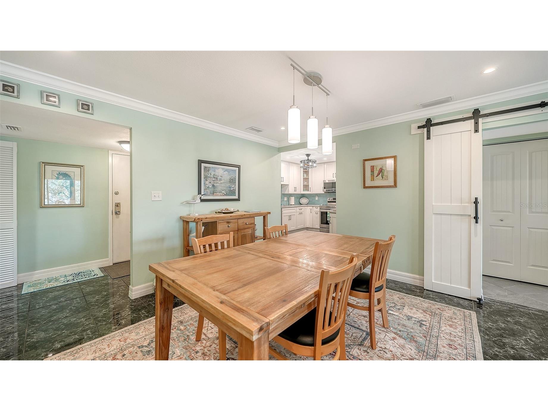 1200 East Peppertree Lane #302 Sarasota FL 34242 A4685295 image7