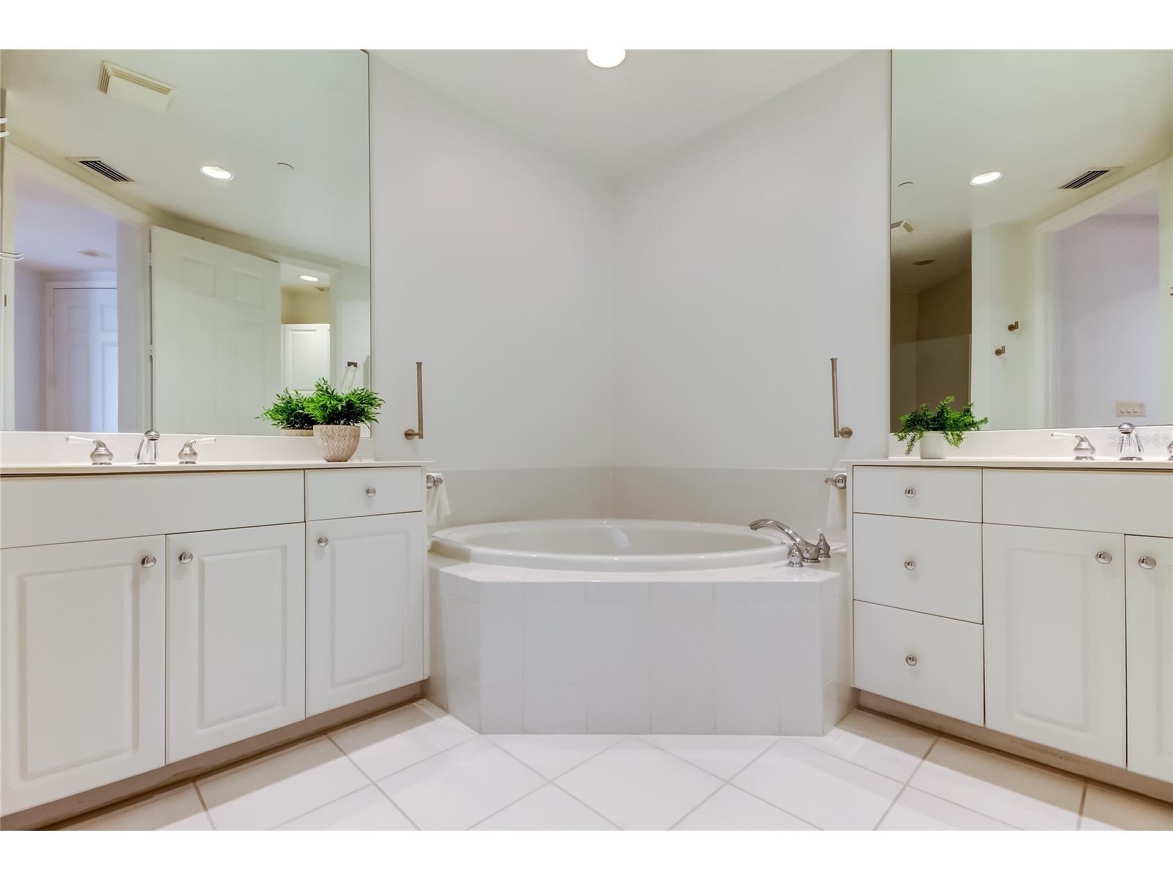 1200 Gulf Boulevard #101 Clearwater Beach FL 33767 TB8491701 image38