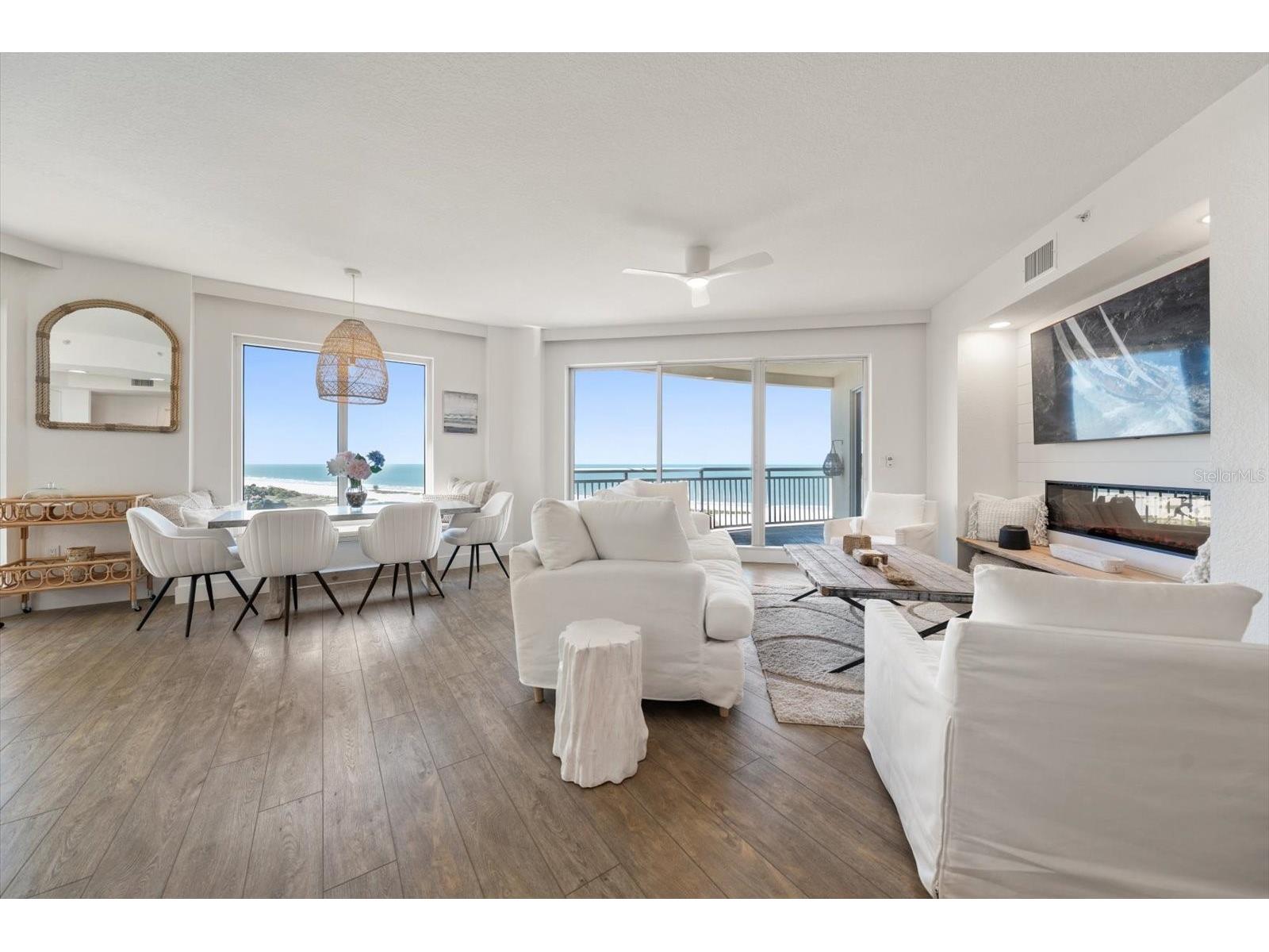 1200 Gulf Boulevard #902 Clearwater Beach FL 33767 - GULF TB8487770 image3