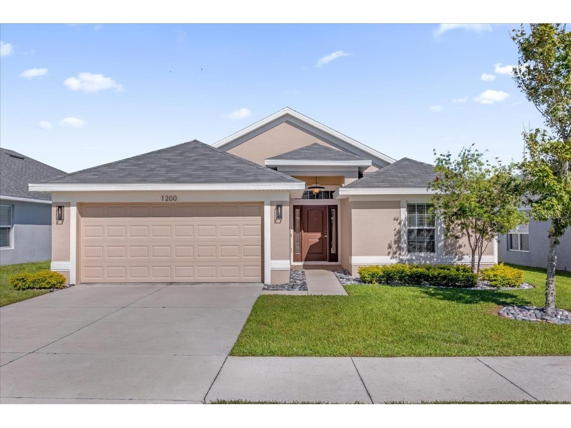 1200 Kellogg Drive Tavares FL 32778 - LAKE SAUNDERS O6287614 image1