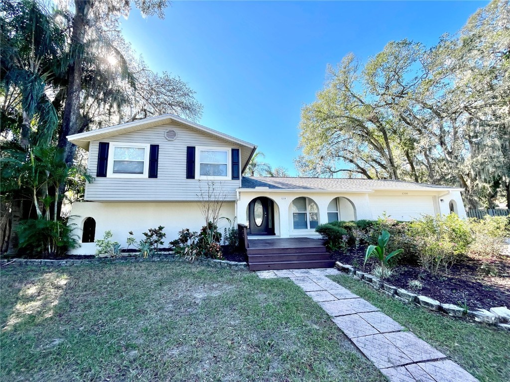 1200 Lake Valrico Lane Valrico FL 33594 T3417851 image1