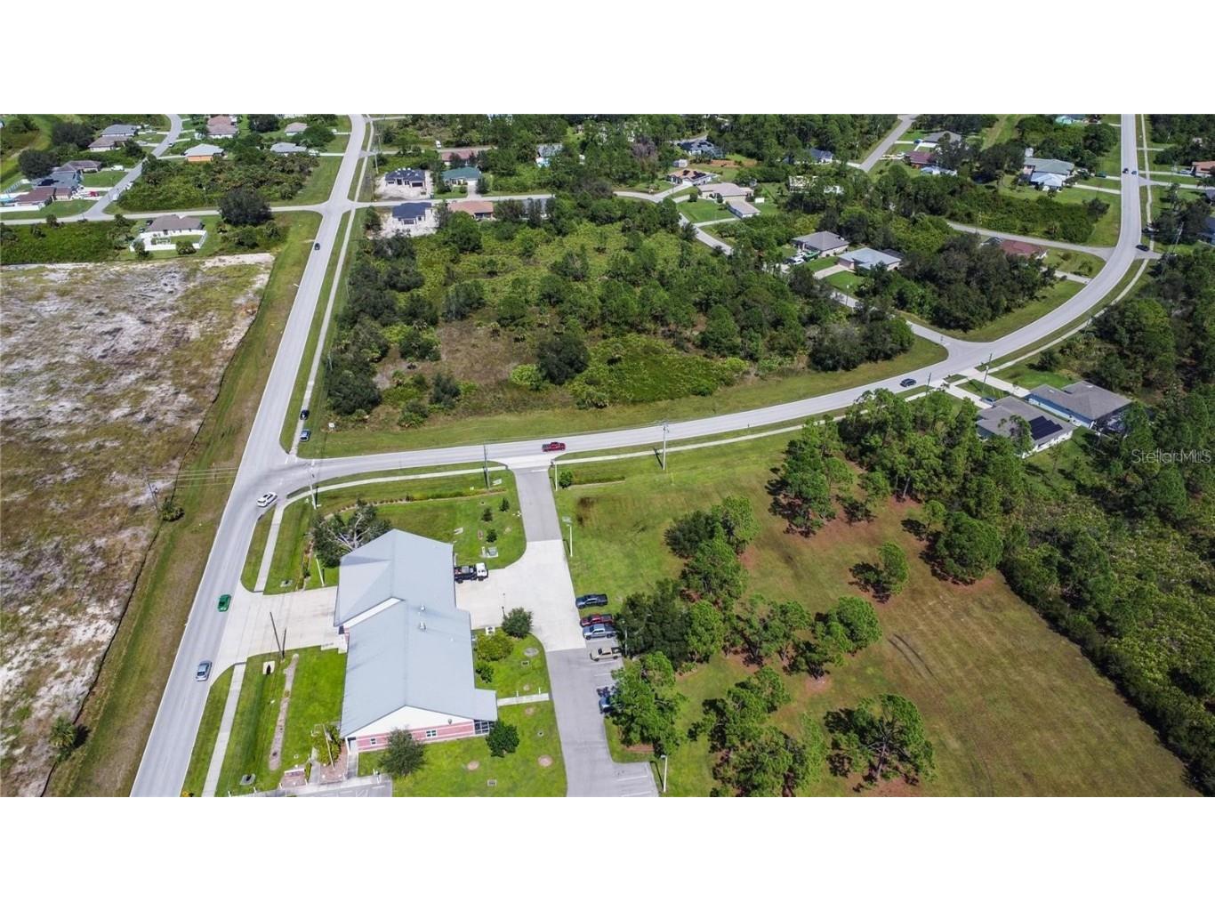 1200 N Biscayne Drive North Port FL 34291 TB8324332 image2