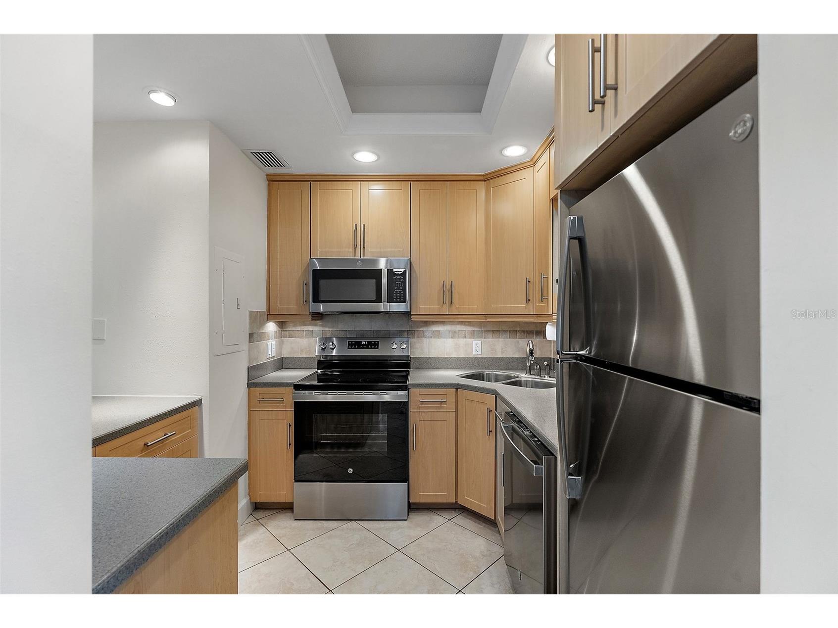 1200 N Shore Drive NE #102 Saint Petersburg FL 33701 TB8352095 image6