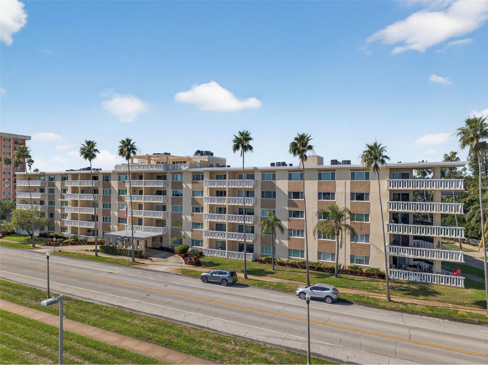 1200 N Shore Drive NE #201 FURNISHED Saint Petersburg FL 33701 TB8463278 image43
