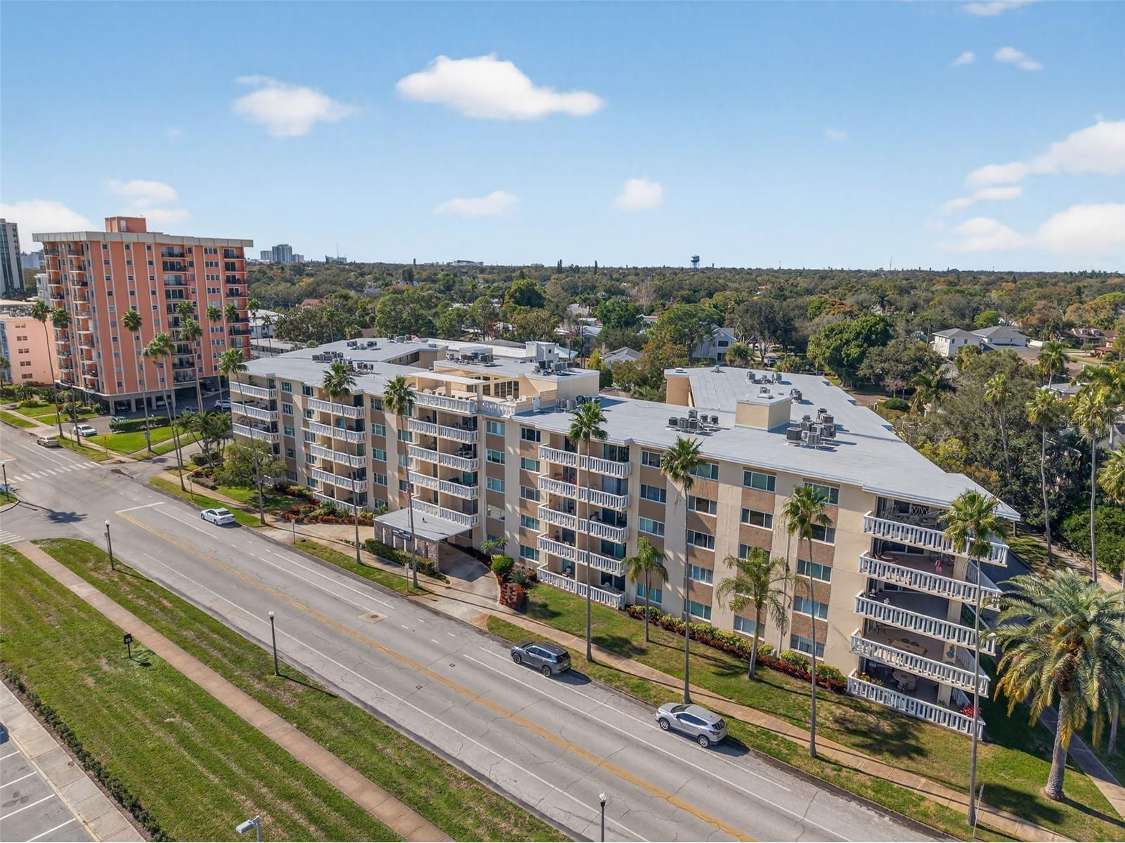 1200 N Shore Drive NE #201 FURNISHED Saint Petersburg FL 33701 TB8463278 image52