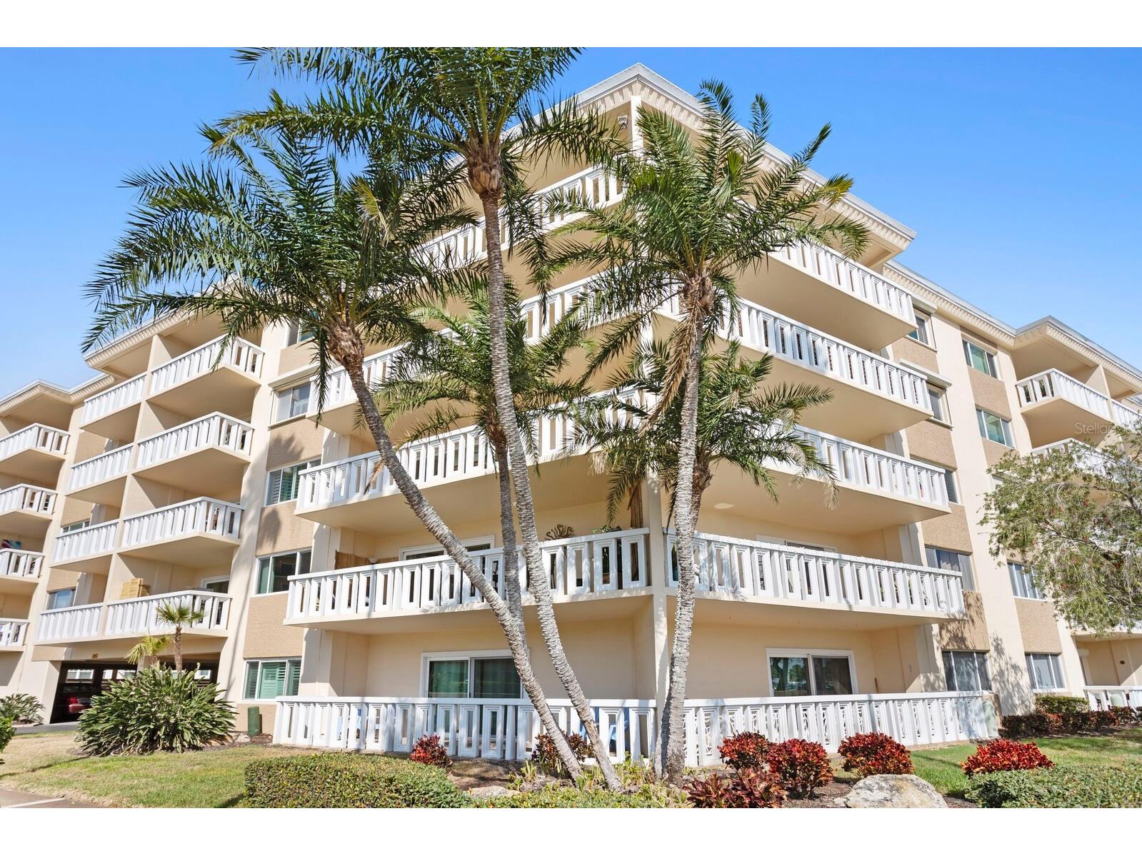 1200 N Shore Drive NE #407 Saint Petersburg FL 33701 - TAMPA BAY TB8483865 image1