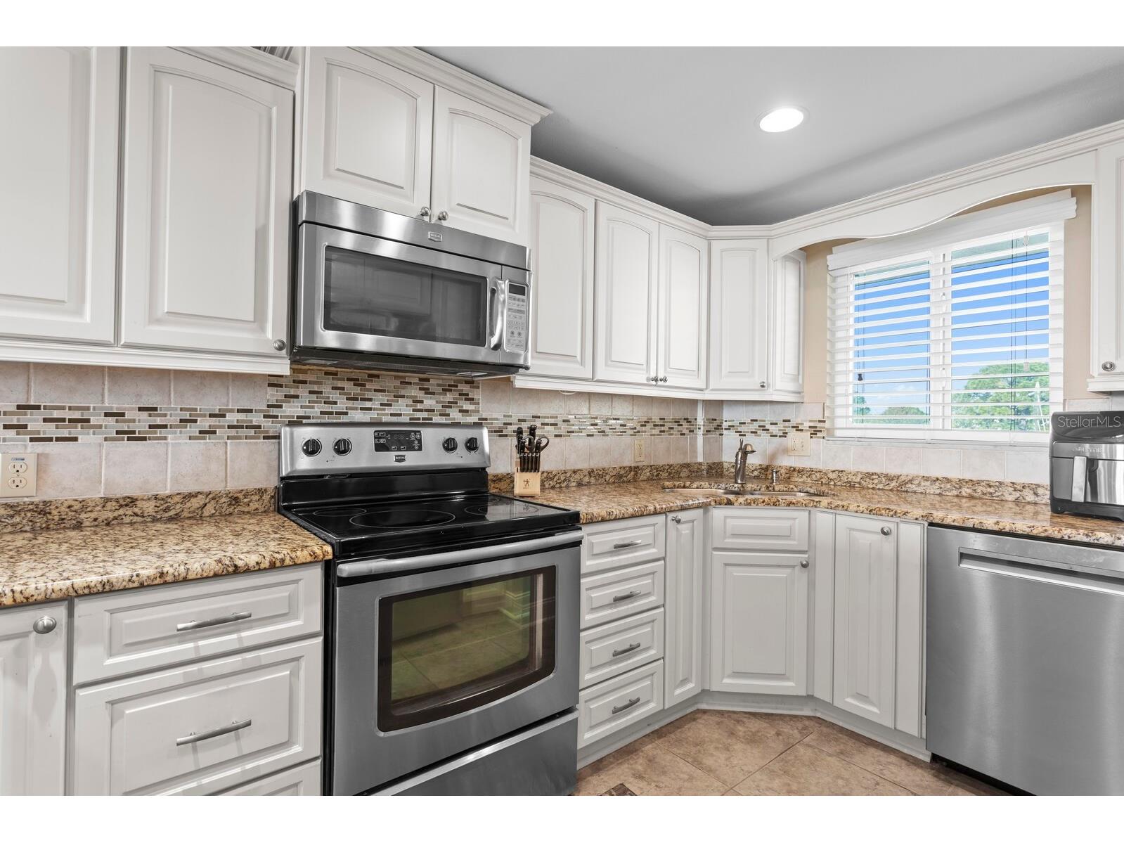 1200 N Shore Drive NE #407 Saint Petersburg FL 33701 - TAMPA BAY TB8483865 image7