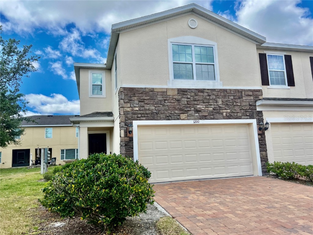 1200 Pensacola Court Kissimmee FL 34744 O6207248 image1