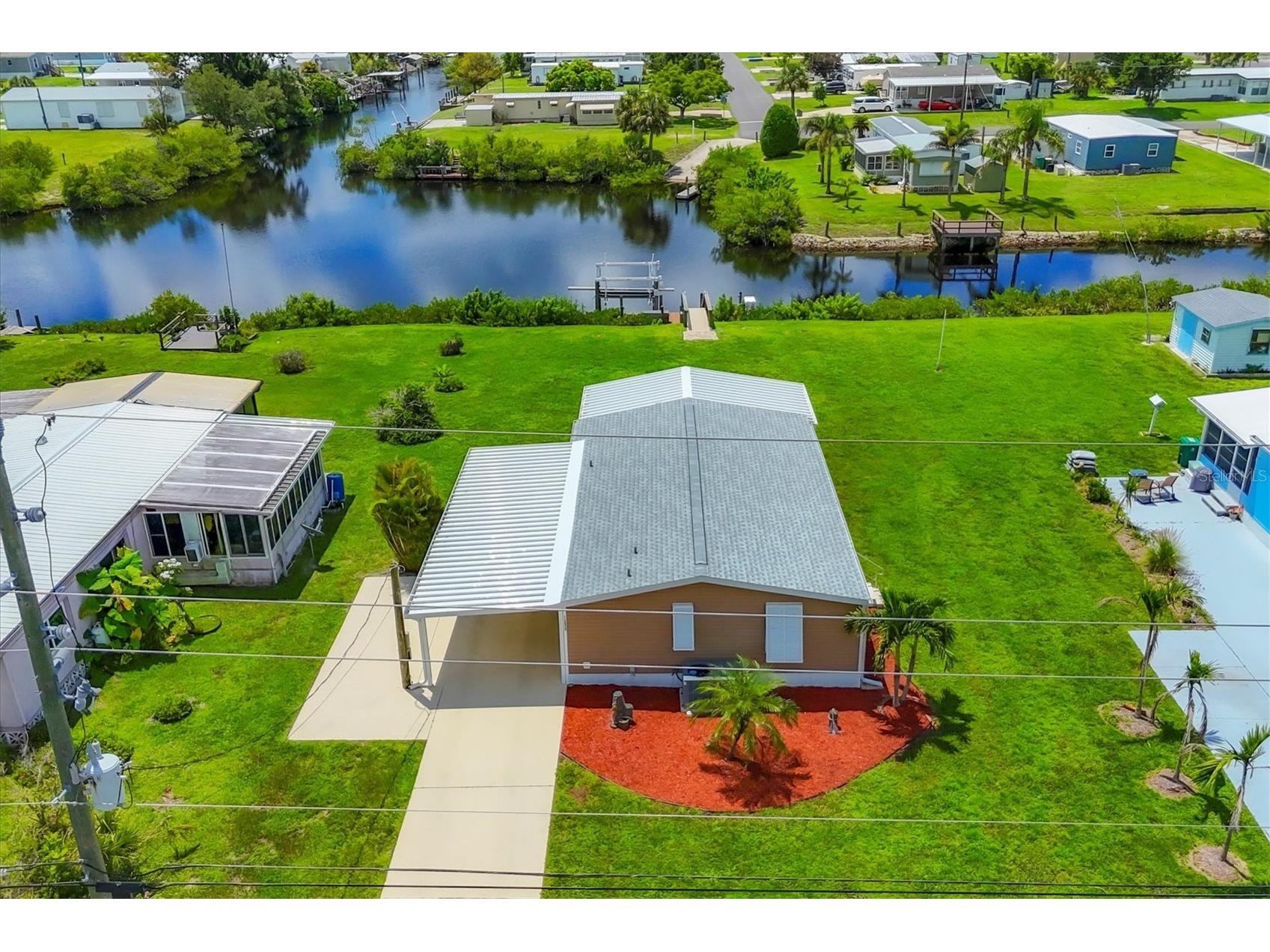 1200 Seahorse Lane Englewood FL 34224 - CATFISH CREEK TO AINGER CREEK D6143409 image1