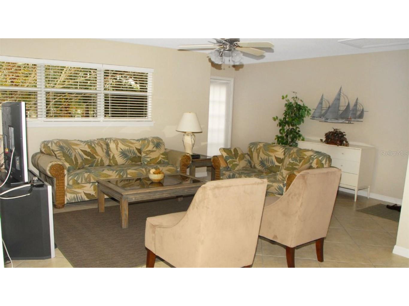 1200 Siesta Bayside Drive #1200-G Sarasota FL 34242 A4588718 image11