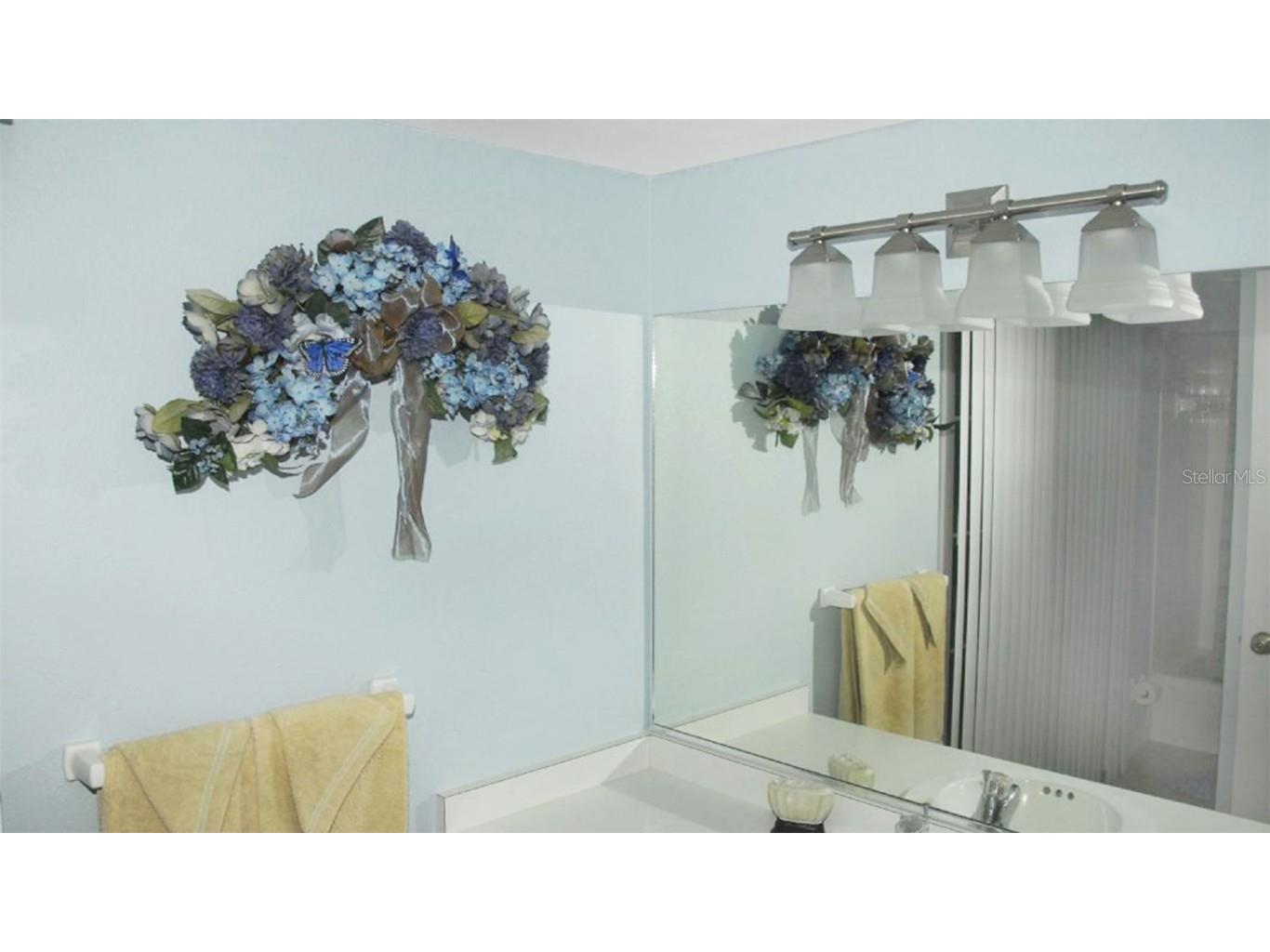 1200 Siesta Bayside Drive #1200-G Sarasota FL 34242 A4588718 image14