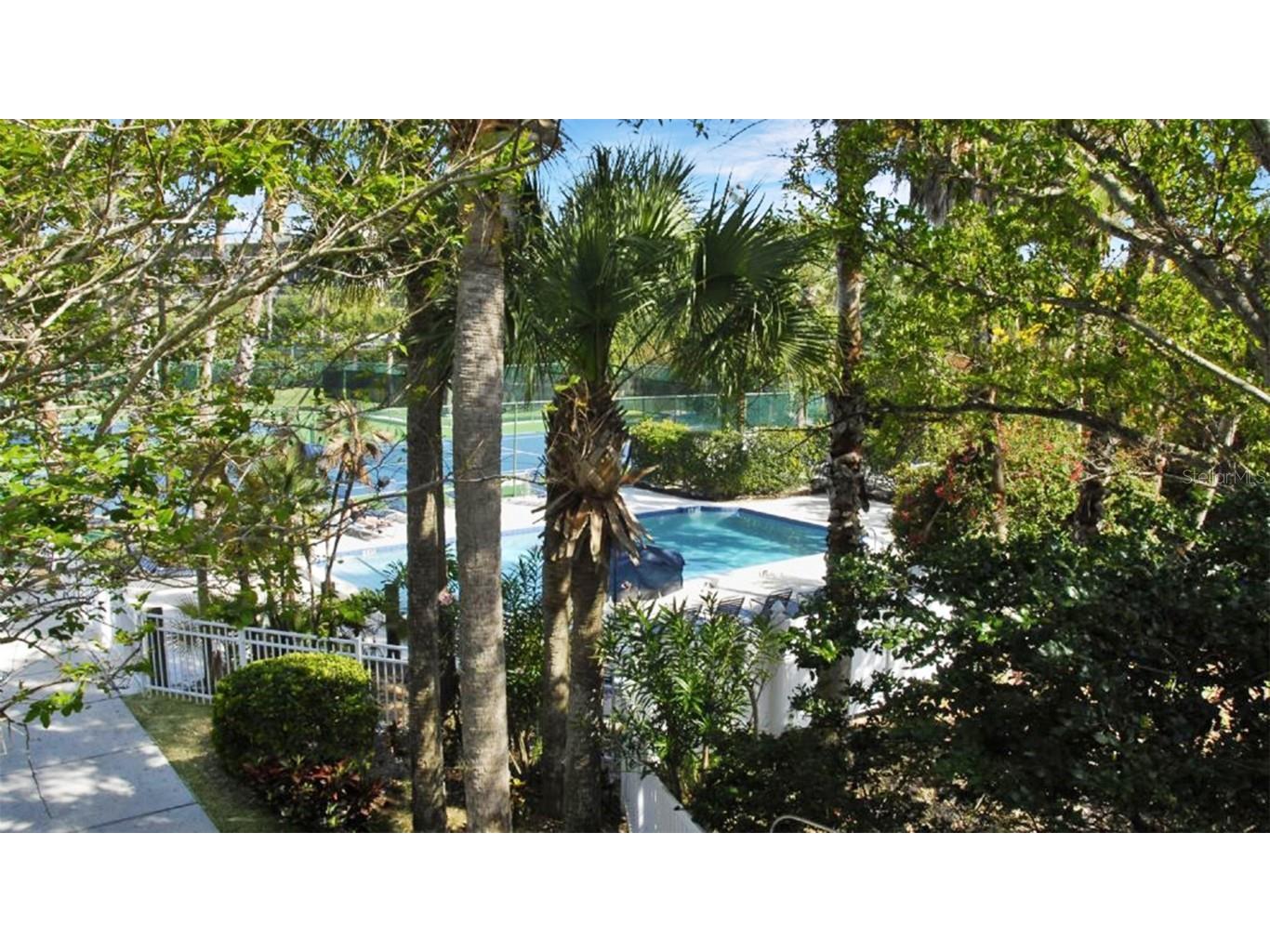 1200 Siesta Bayside Drive #1200-G Sarasota FL 34242 A4588718 image2