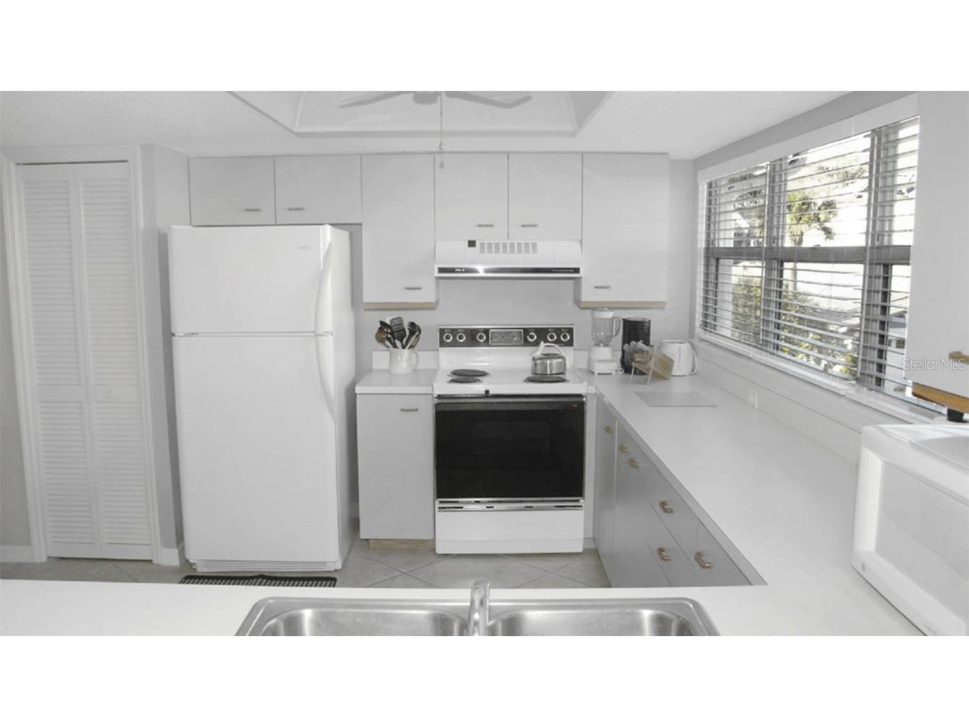 1200 Siesta Bayside Drive #1200-G Sarasota FL 34242 A4588718 image4