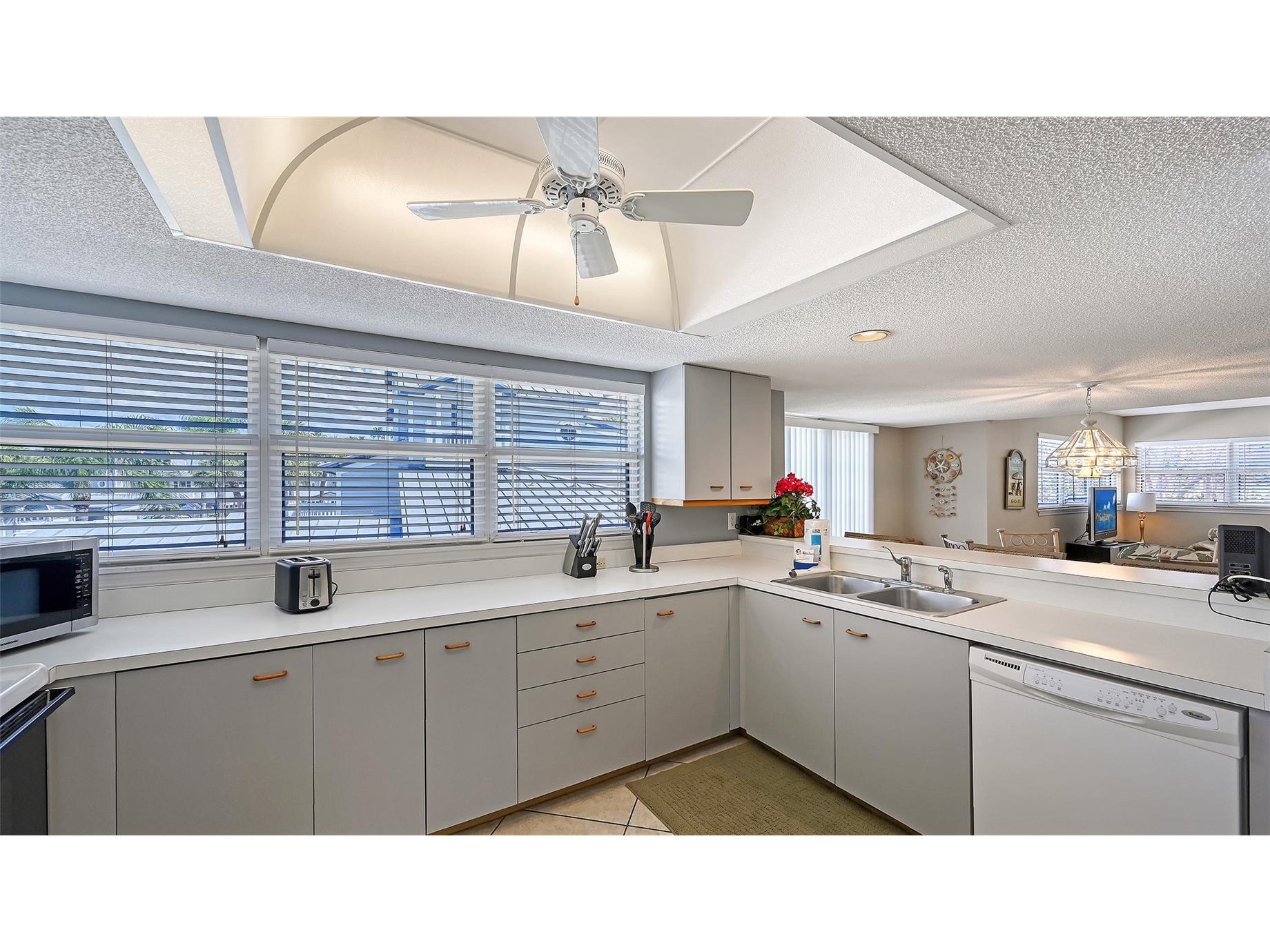 1200 Siesta Bayside Drive #1200G Sarasota FL 34242 A4685175 image18