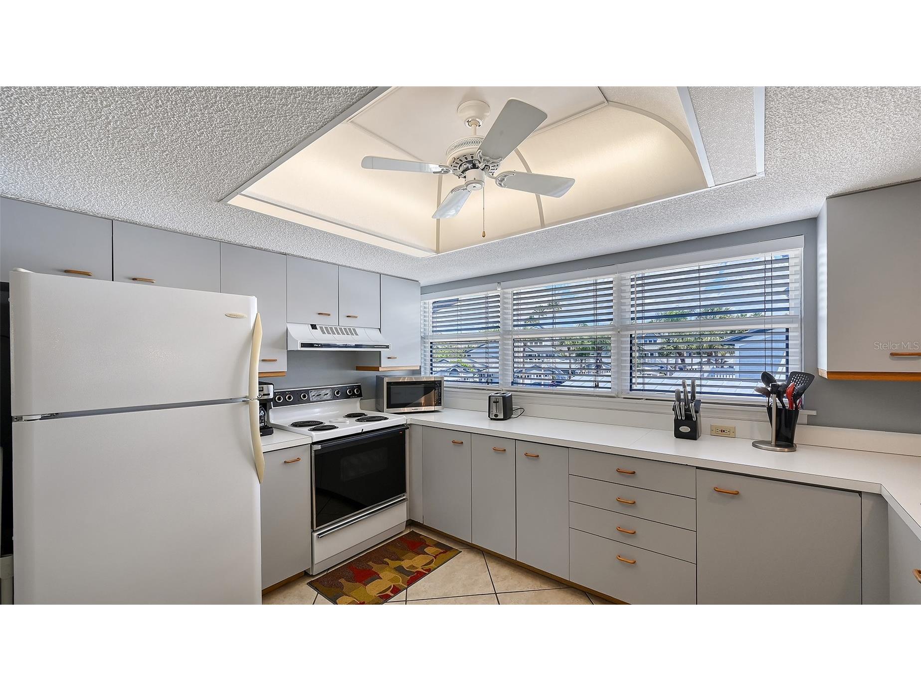 1200 Siesta Bayside Drive #1200G Sarasota FL 34242 A4685175 image19