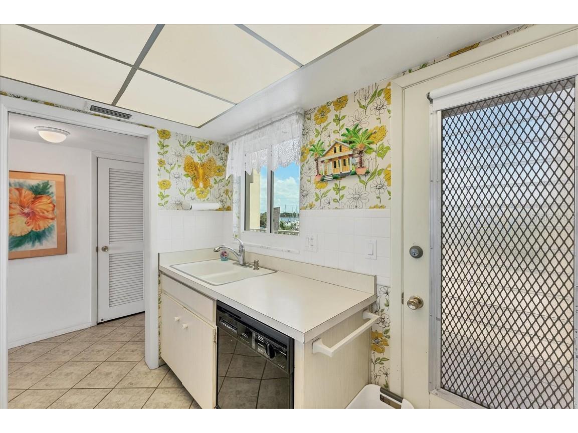 1200 Tarpon Center Drive #306 Venice FL 34285 - GULF OF MEXICO N6139892 image13