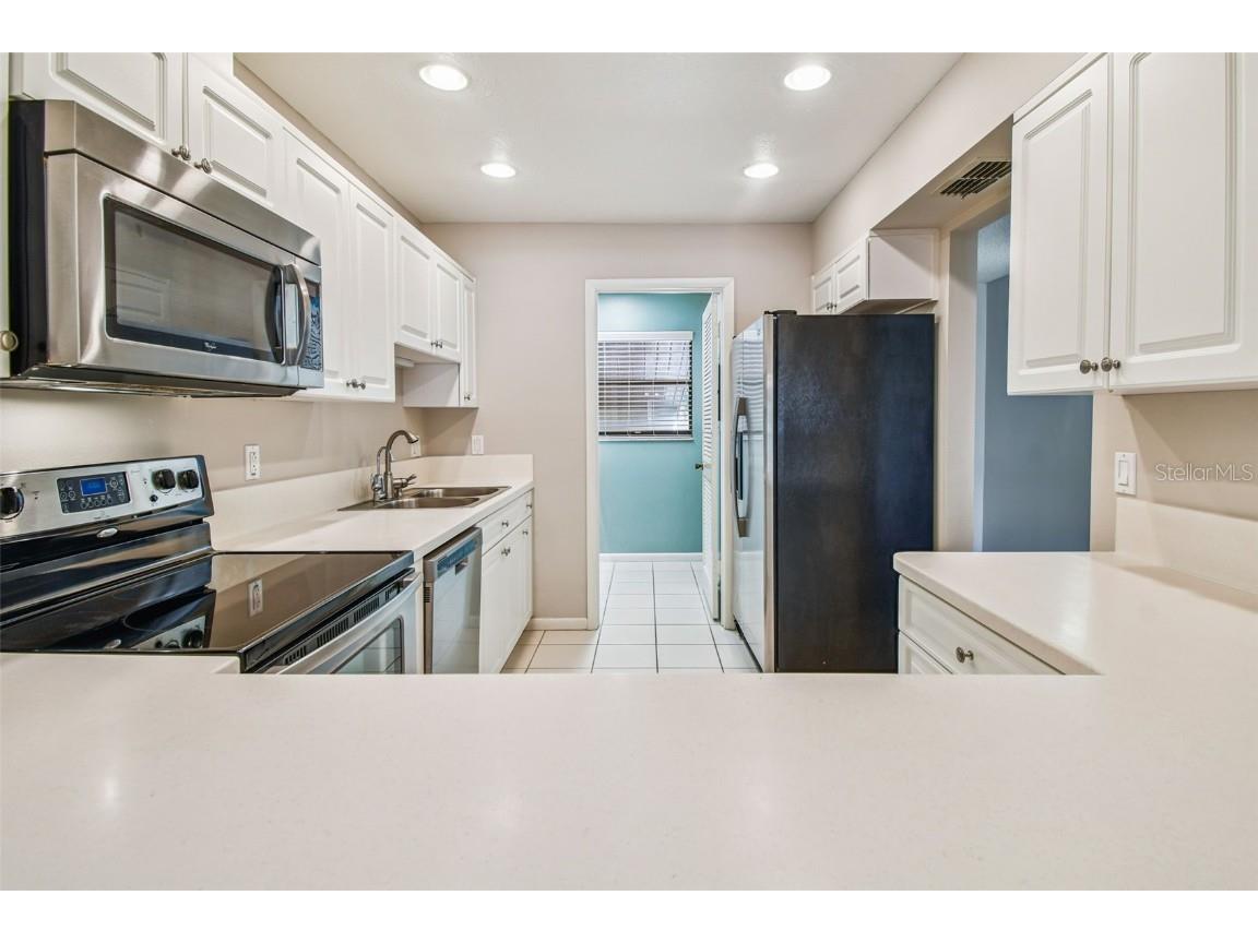 1200 Tarpon Woods Blvd #Q-8 Palm Harbor FL 34685 TB8414018 image10