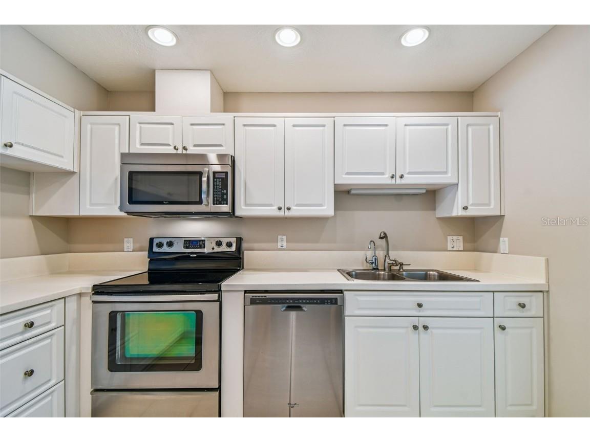 1200 Tarpon Woods Blvd #Q-8 Palm Harbor FL 34685 TB8414018 image6