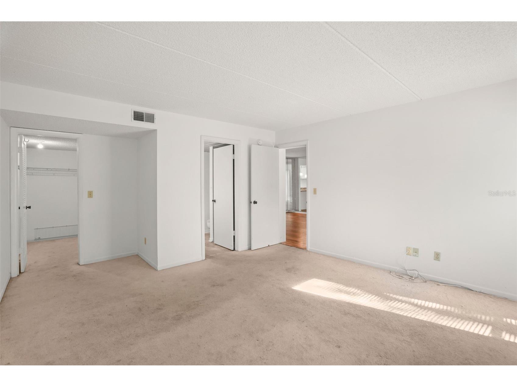 1200 Tarpon Woods Boulevard #L4 Palm Harbor FL 34685 TB8521592 image17