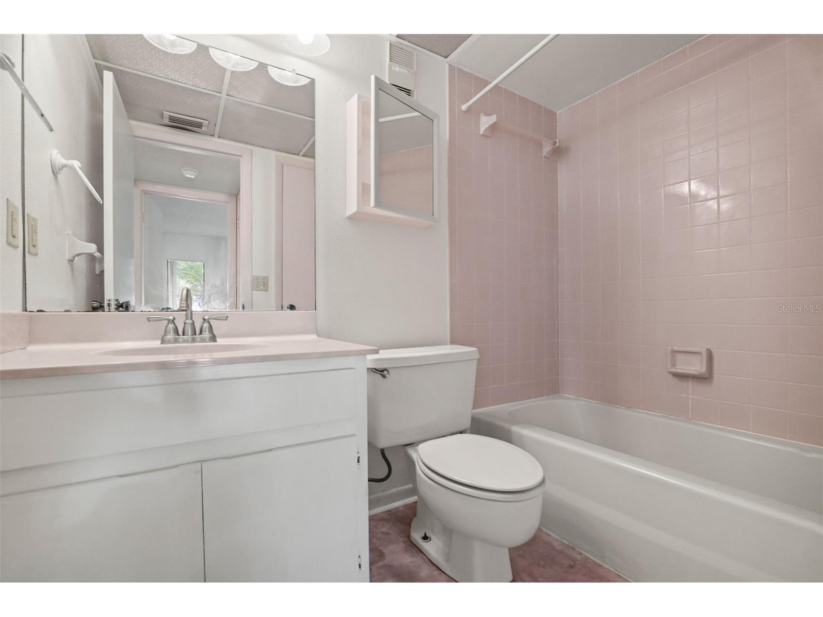 1200 Tarpon Woods Boulevard #L4 Palm Harbor FL 34685 TB8521592 image22