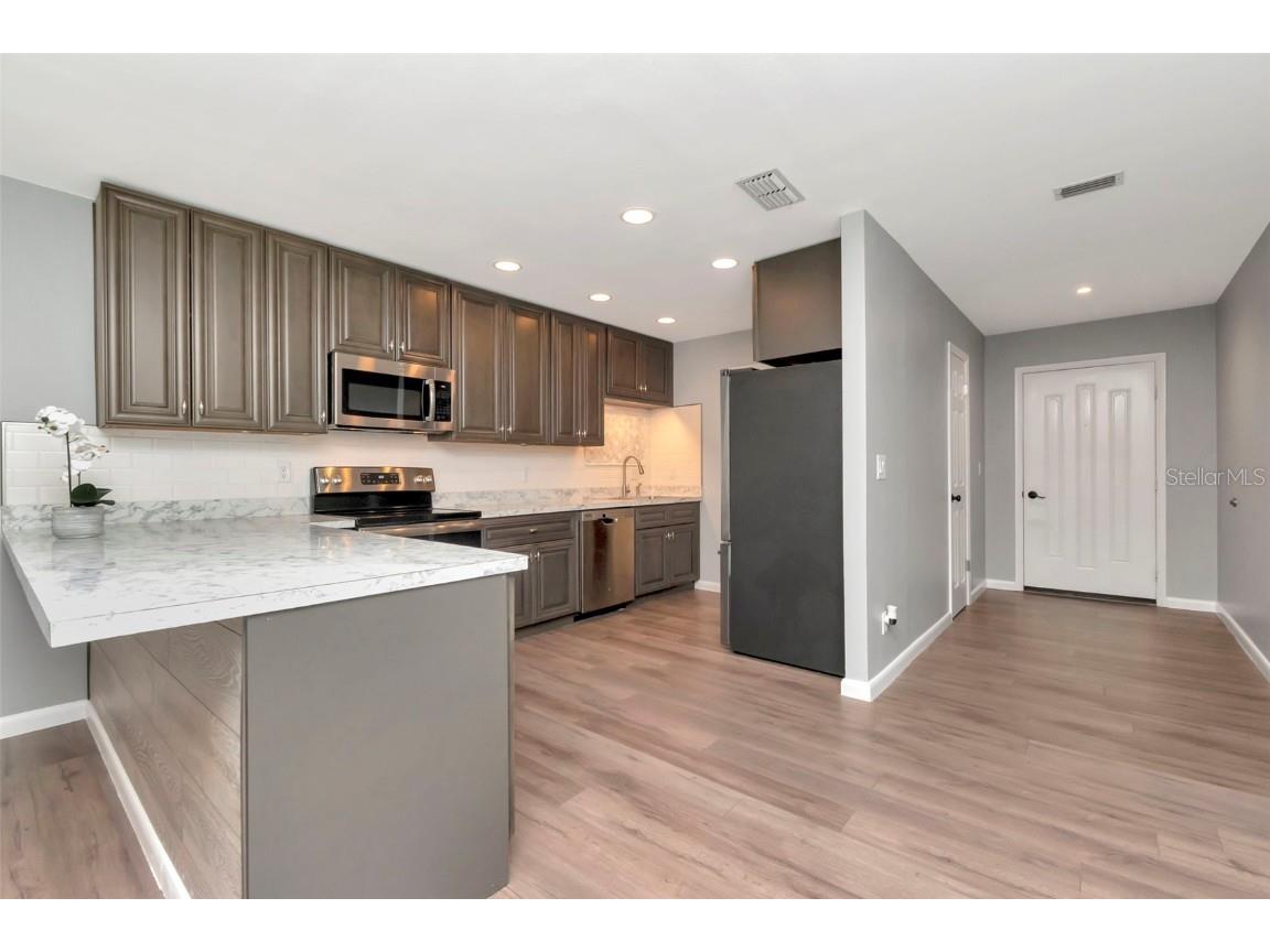 1200 Tarpon Woods Boulevard #M8 Palm Harbor FL 34685 TB8427625 image3