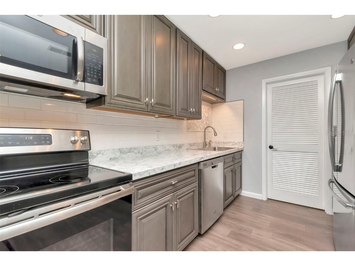 1200 Tarpon Woods Boulevard #M8 Palm Harbor FL 34685 TB8427625 image4