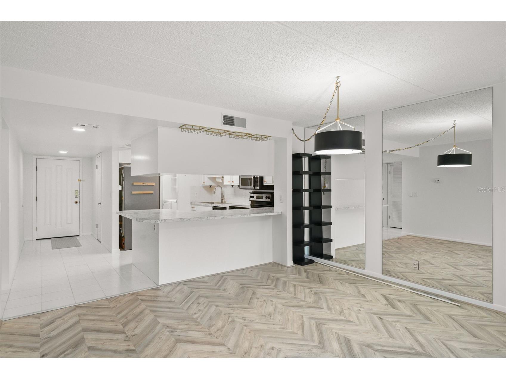 1200 Tarpon Woods Boulevard #Q4 Palm Harbor FL 34685 W7886494 image13