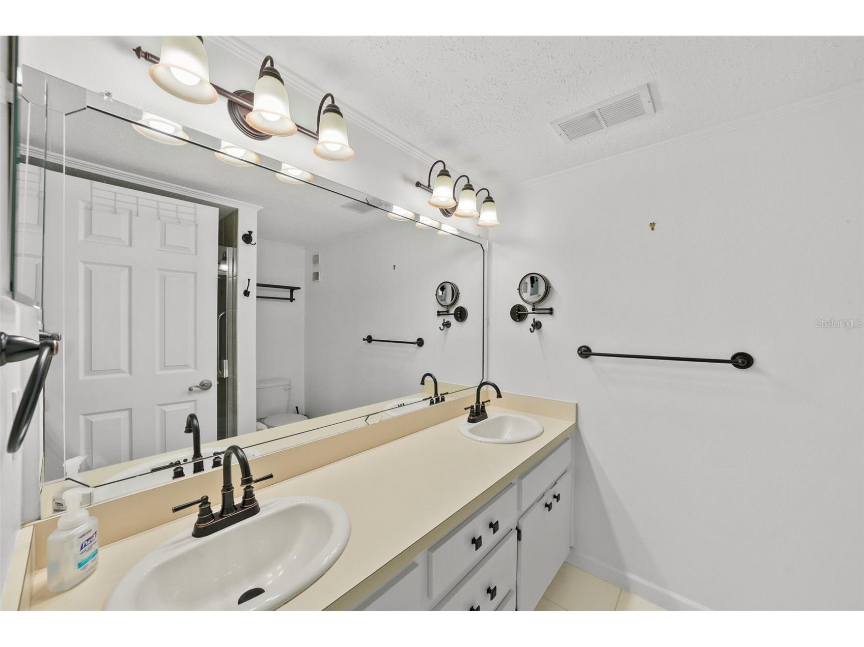 1200 Tarpon Woods Boulevard #Q4 Palm Harbor FL 34685 W7886494 image18