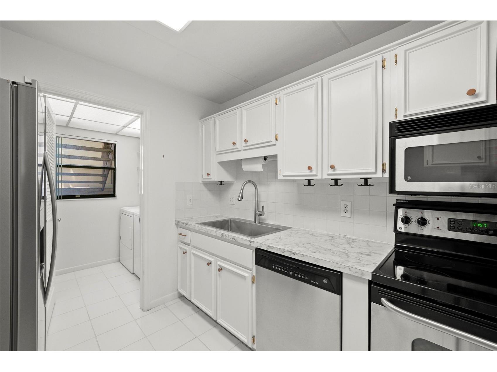 1200 Tarpon Woods Boulevard #Q4 Palm Harbor FL 34685 W7886494 image6