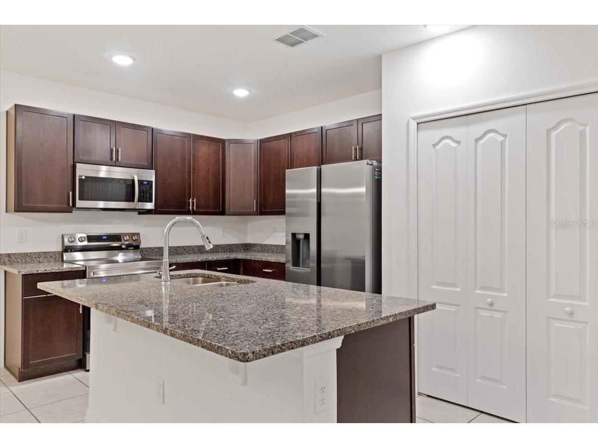 1200 Wahneta Drive Kissimmee FL 34759 O6411659 image4