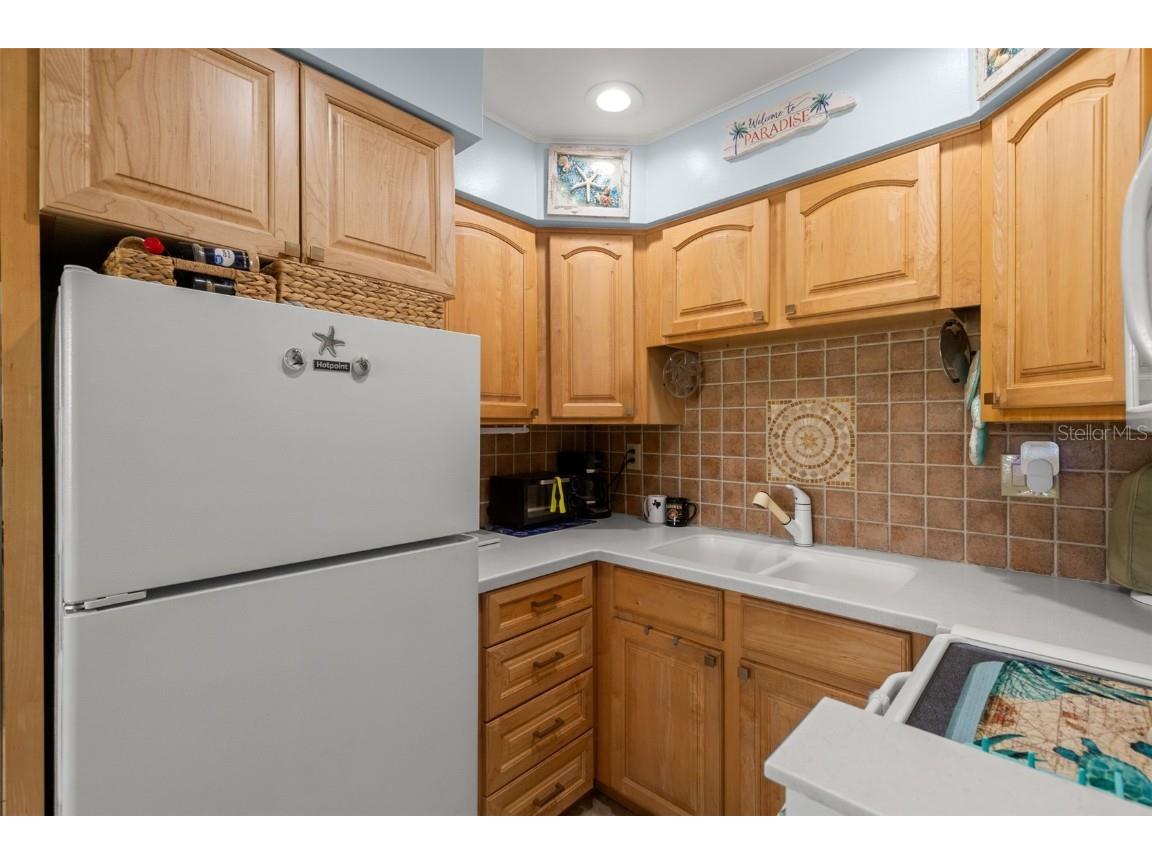 12000 Capri Circle S #28 Treasure Island FL 33706 - BOCA CEIGA BAY TB8435896 image10