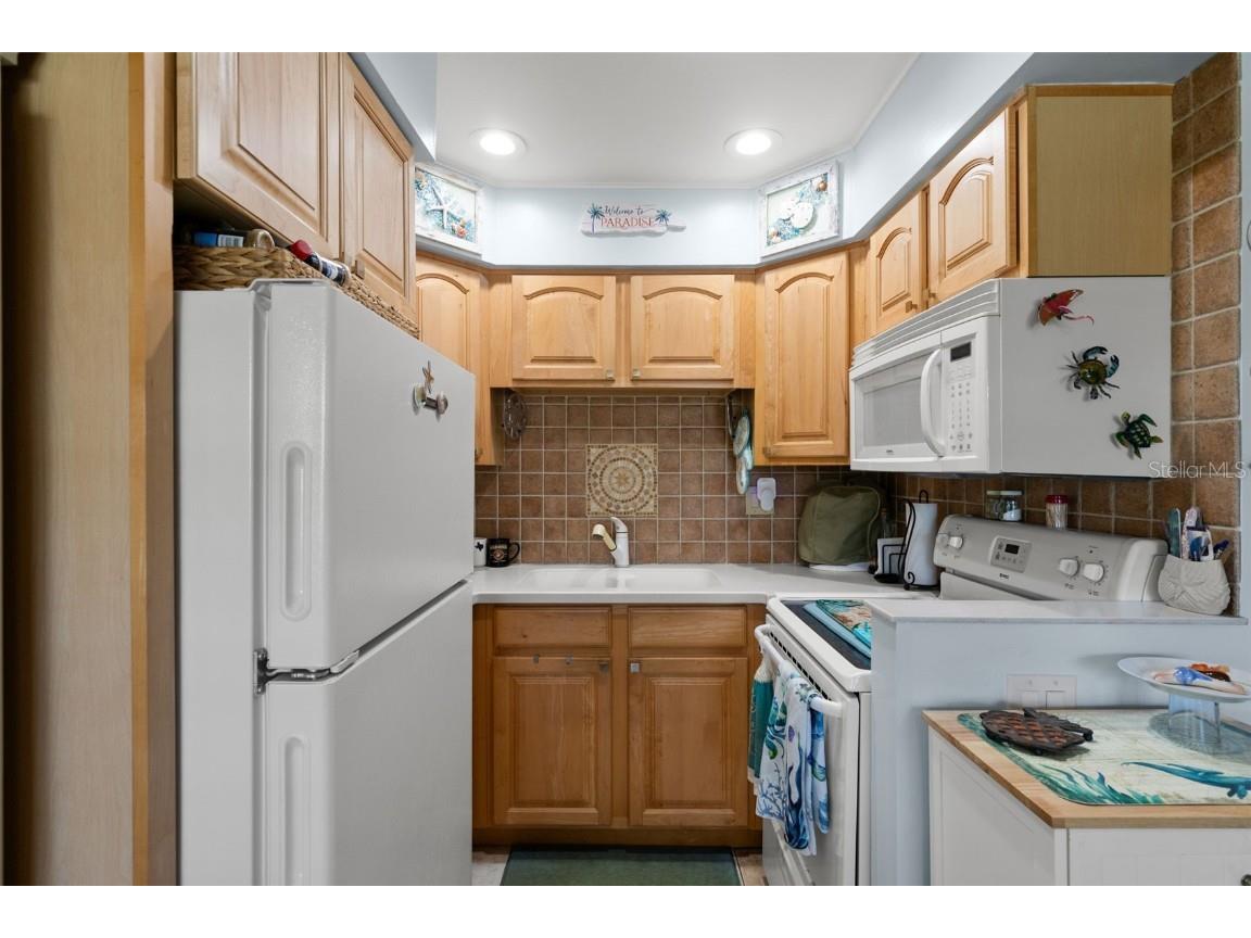 12000 Capri Circle S #28 Treasure Island FL 33706 - BOCA CEIGA BAY TB8435896 image11