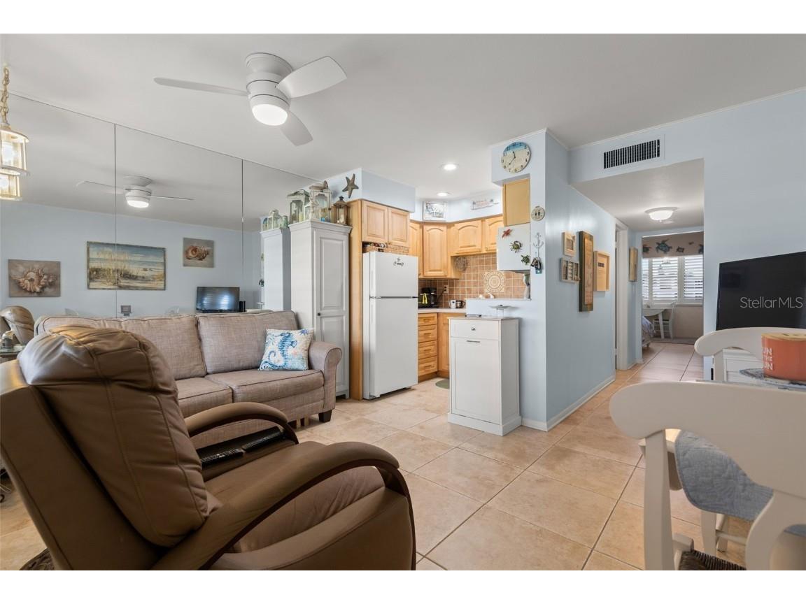 12000 Capri Circle S #28 Treasure Island FL 33706 - BOCA CEIGA BAY TB8435896 image5